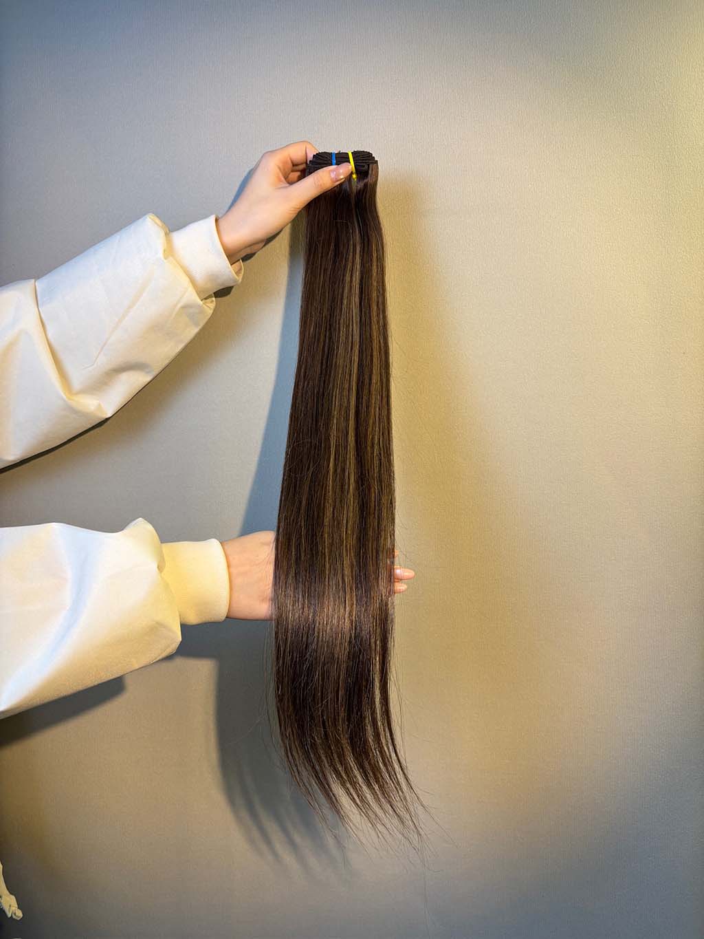 Color #B2:5 Top Raw A+ Pro highlight straight human hair bundle product photo 2
