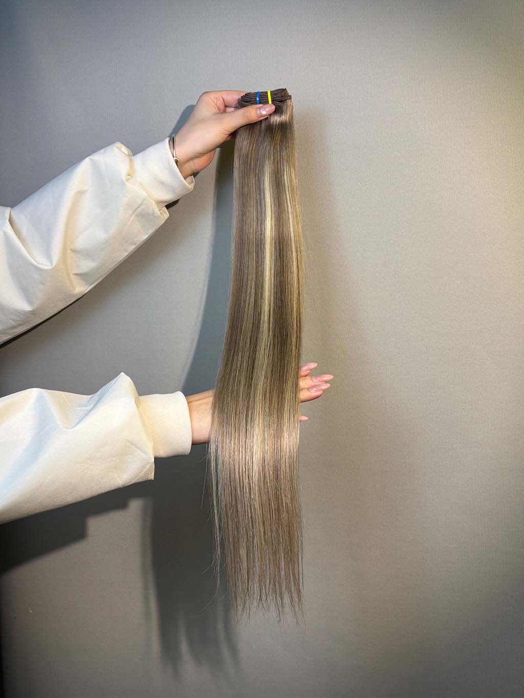 Color #BH4:ICE Top Raw A+ Pro highlight straight human hair bundle product photo 2