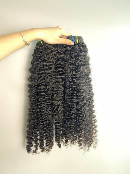 Ucharming Hair Top Raw A+ Pro Hair Bundle Cheveux raides Body Water Loose Deep Wave Bouclés Crépus Vente en gros 