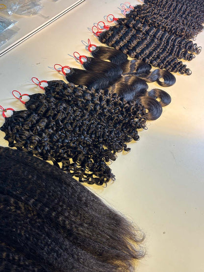 Natural black crochet raw hair extensions texture overview