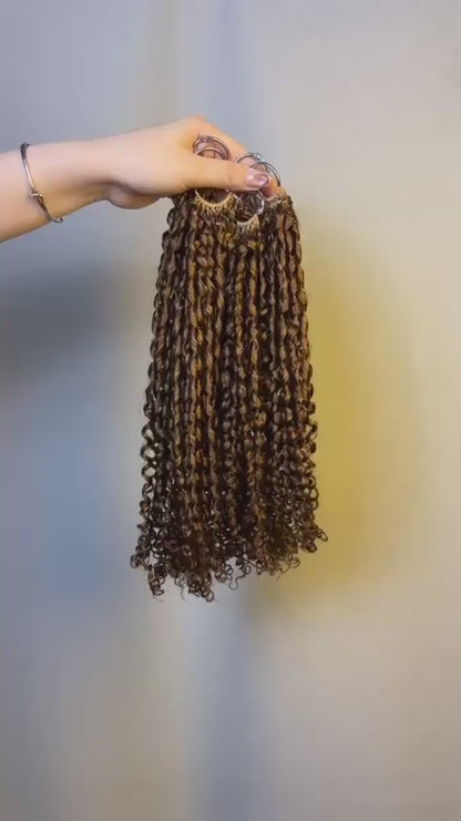 #30 Medium Auburn Pixie Curly crochet raw hair — product video