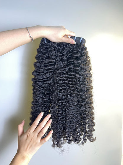 Ucharming Hair Top Raw A+ Pro Hair Bundle Cheveux raides Body Water Loose Deep Wave Bouclés Crépus Vente en gros 